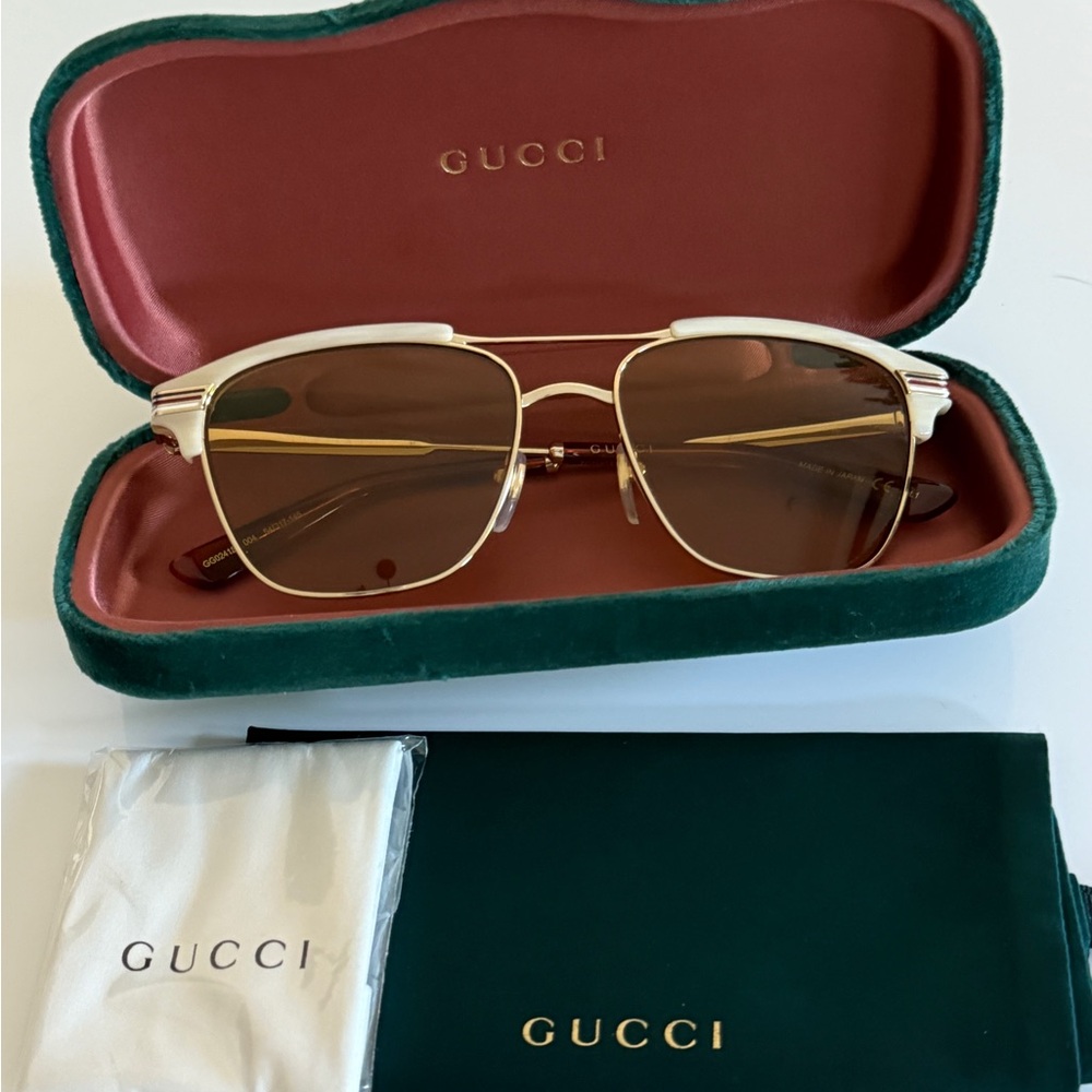 Gucci Gold and Brown Square Sunglasses